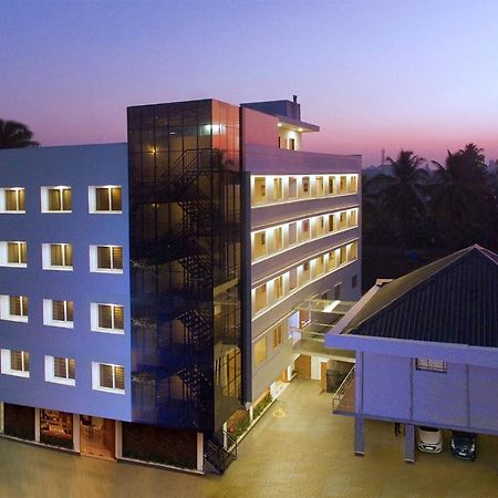 Hotel Park Residency Calicut Buitenkant foto