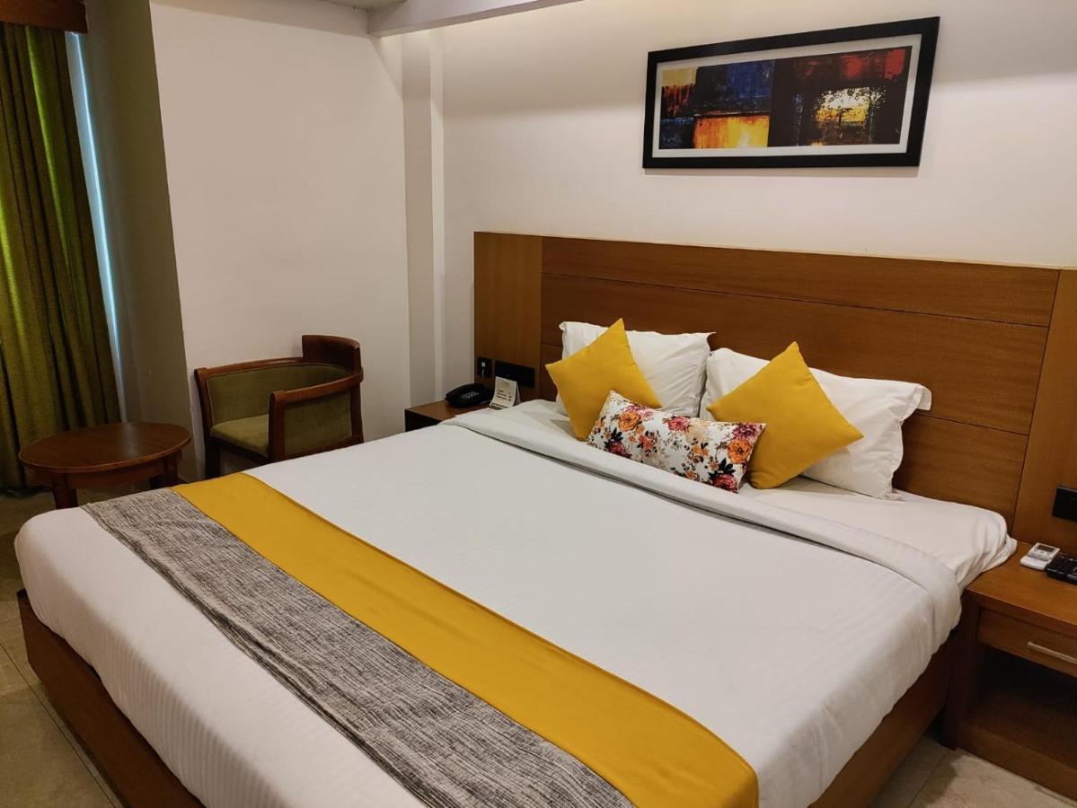 Hotel Park Residency Calicut Buitenkant foto