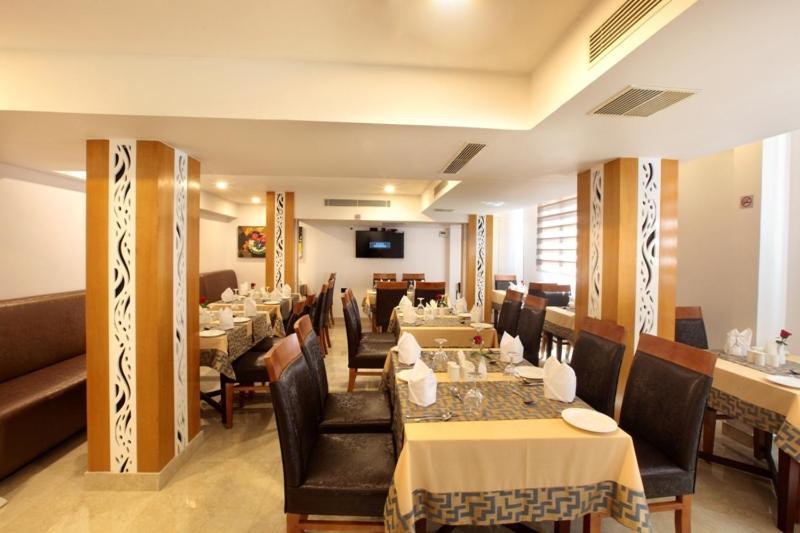 Hotel Park Residency Calicut Buitenkant foto